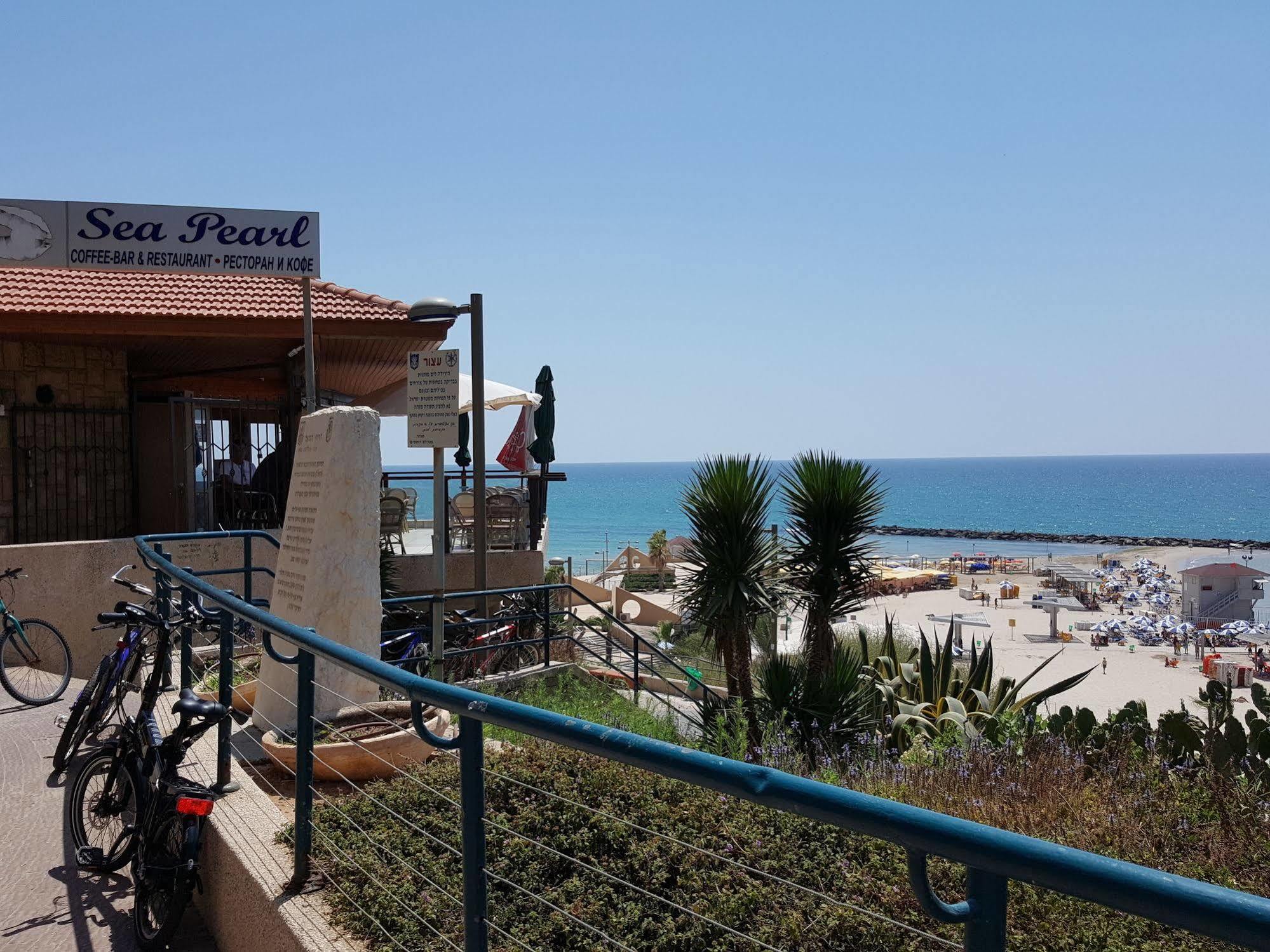 Netanya Motel Pierre Kültér fotó