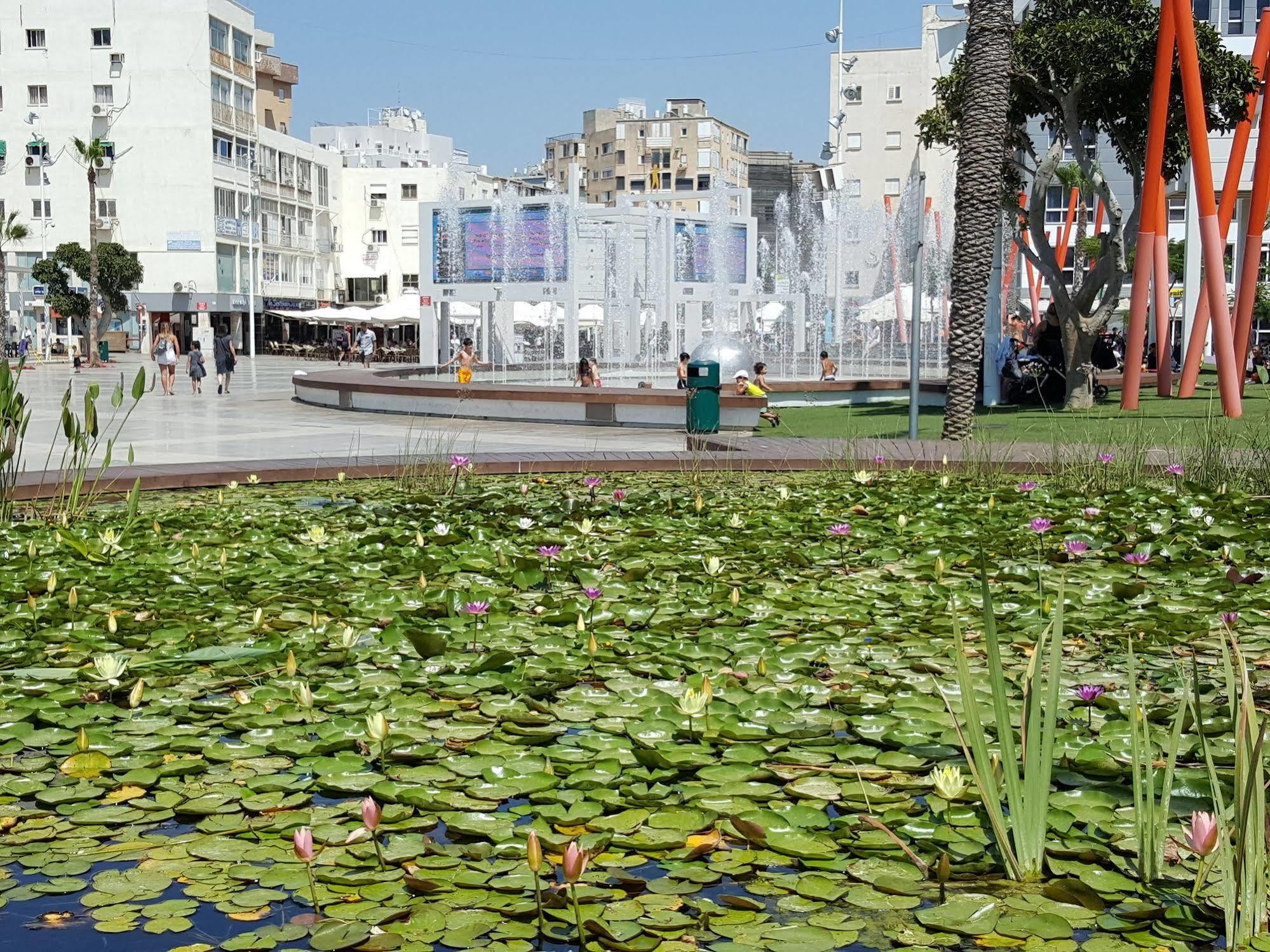 Netanya Motel Pierre Kültér fotó