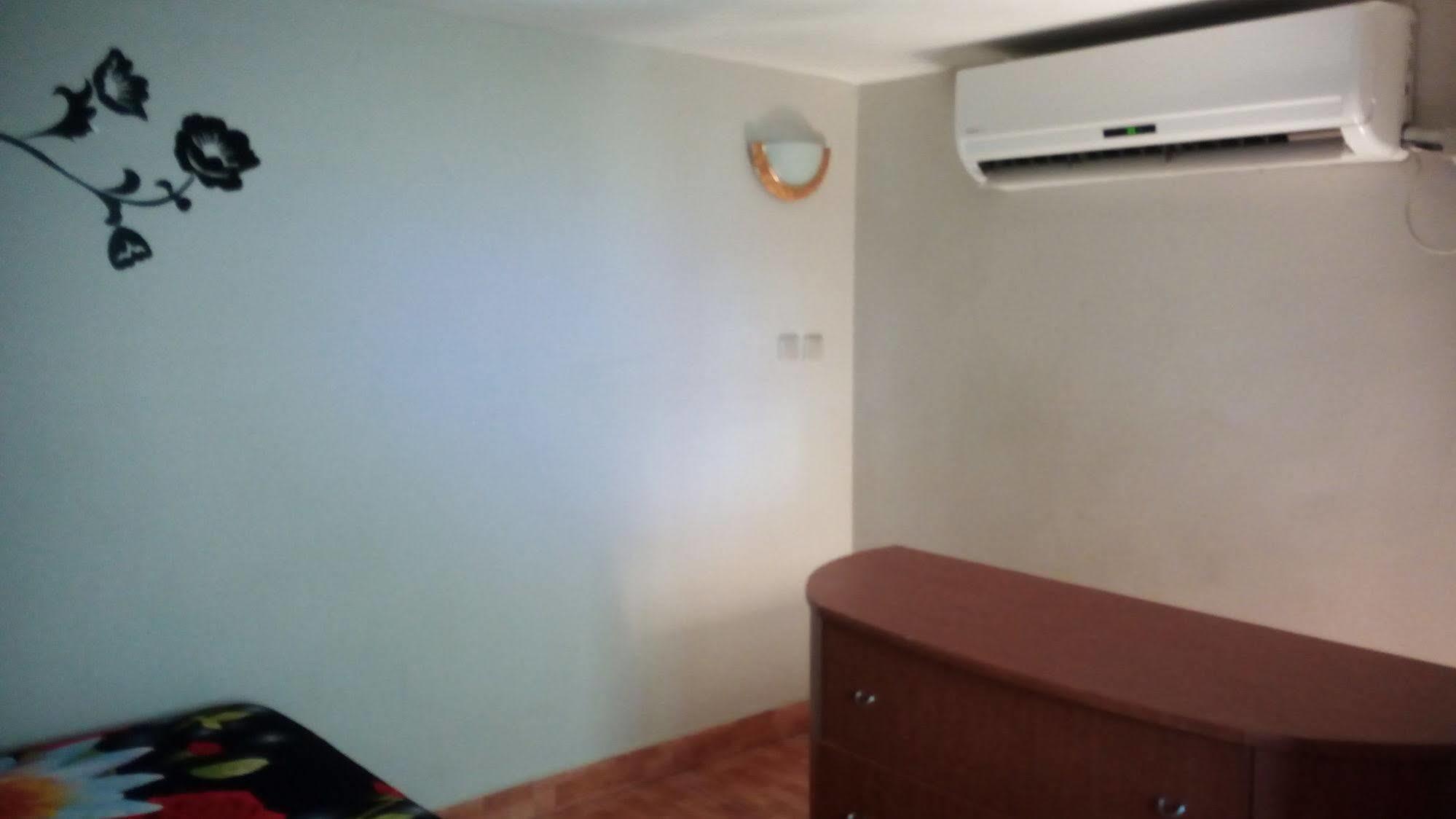 Netanya Motel Pierre Kültér fotó