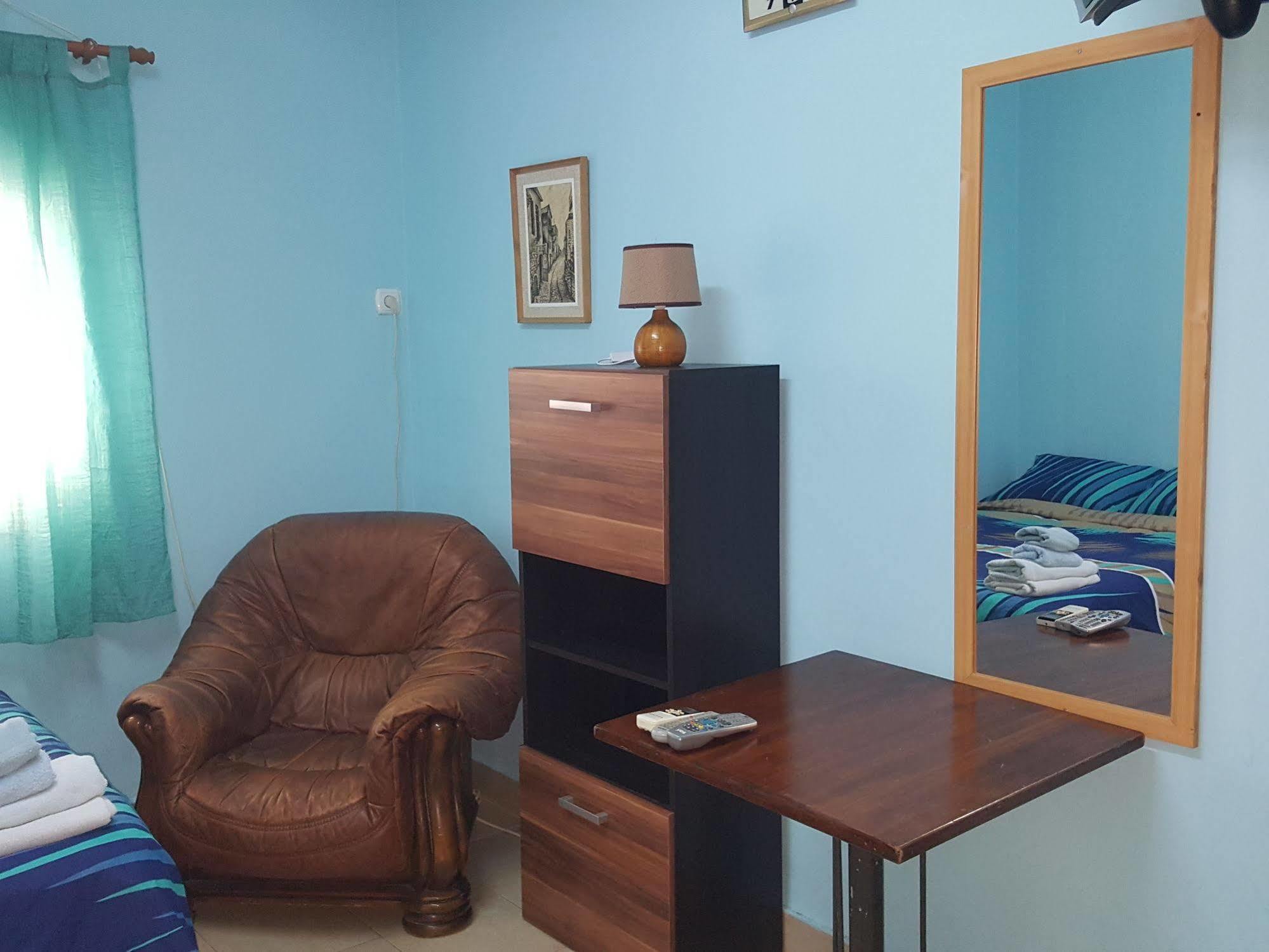 Netanya Motel Pierre Kültér fotó